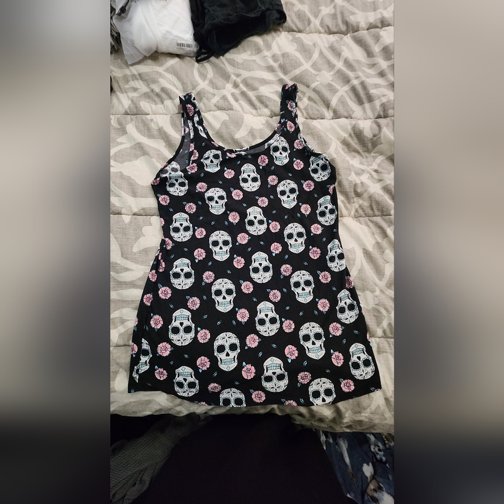XL super soft skull tank top